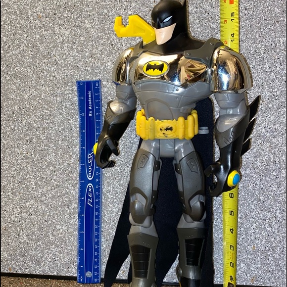 DC Batman Figure Toy - Picture 8 of 8